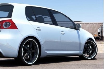 Накладки на пороги GTI Look на Volkswagen Golf V